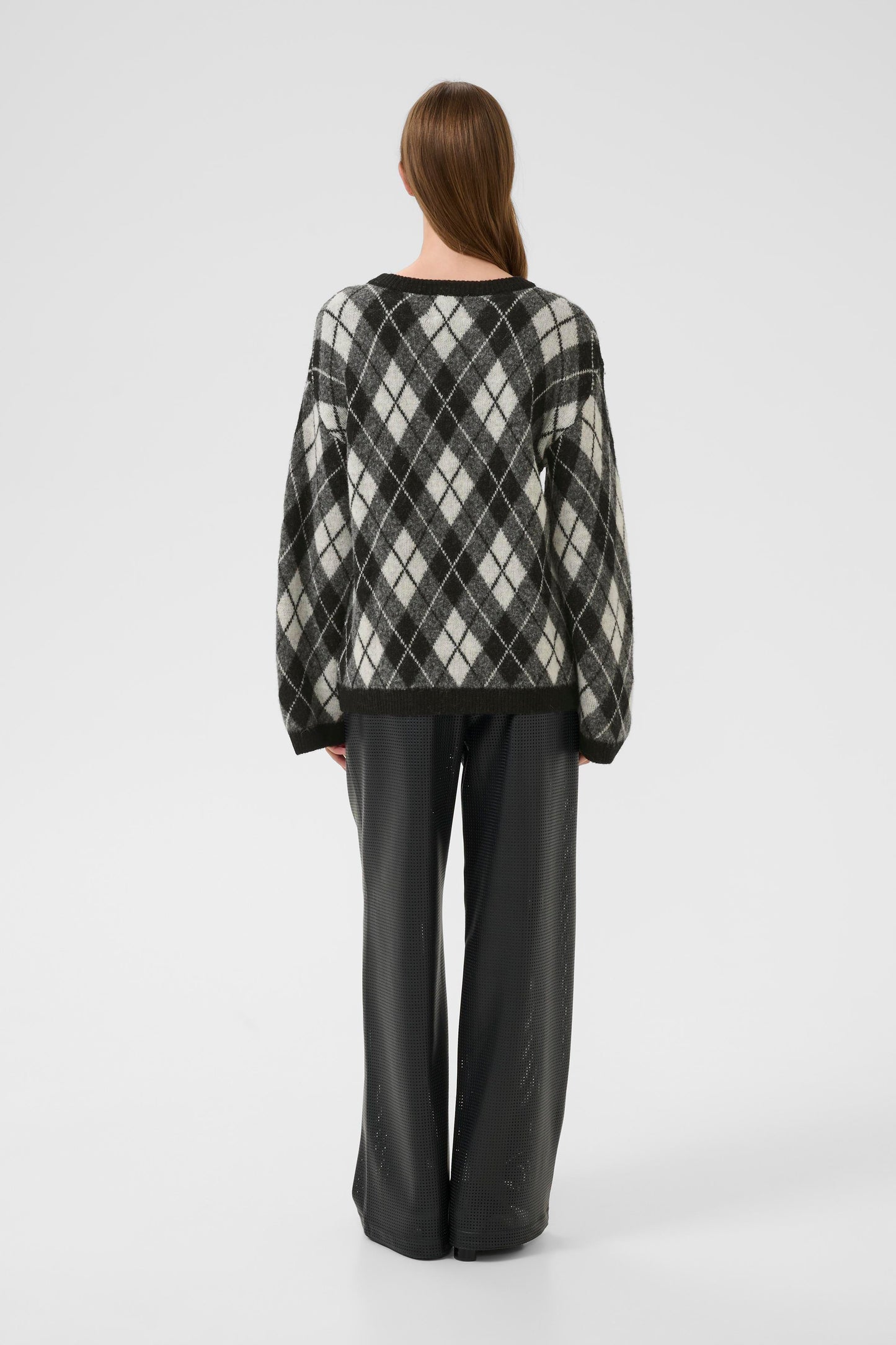 KBConstantine O'Neck | Black Harlequin