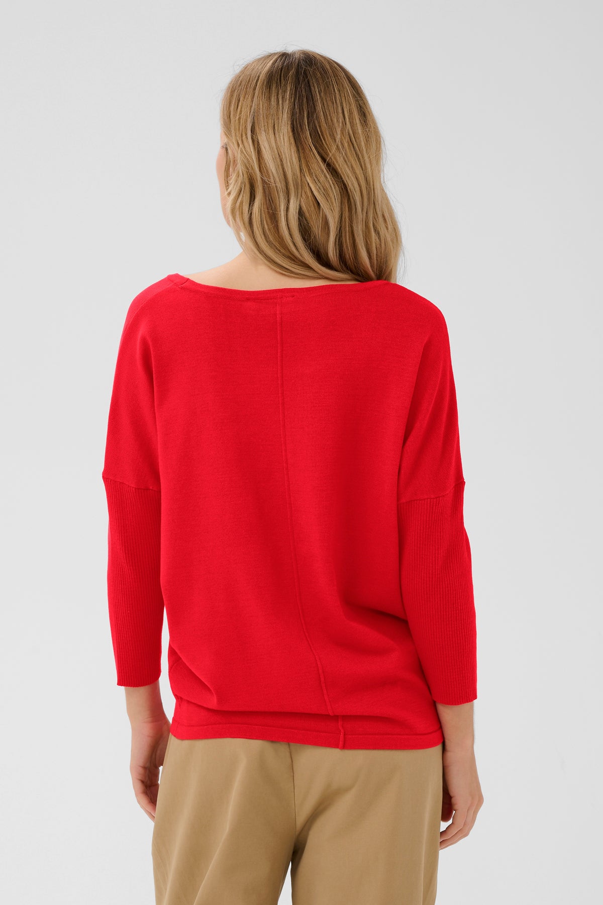 Mila Round Neck Pullover | Valiant Poppy