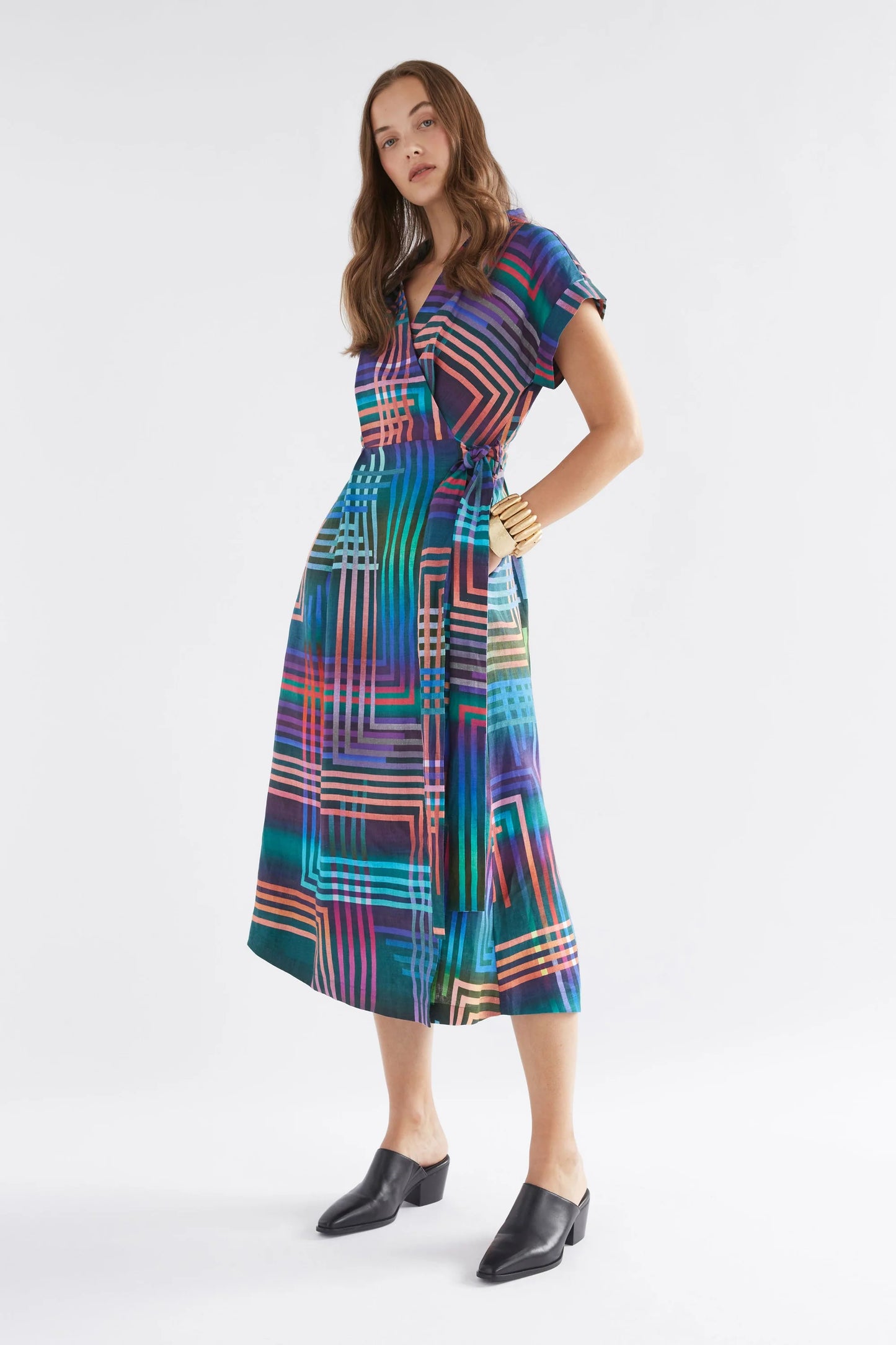 ELK Minnen Linen Wrap Dress - Navy Ligheten Print